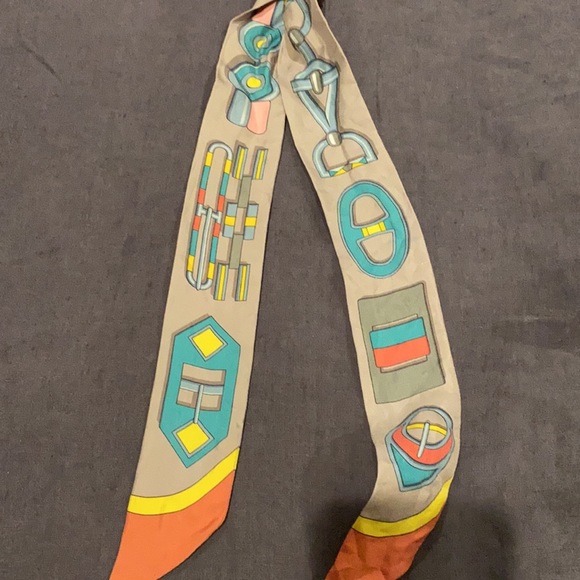 Hermès Paris silk scarf twill - Picture 2 of 3